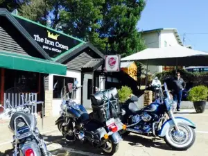Iron Crown Pub and Bistro