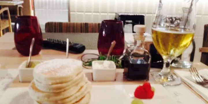 The Town Contemporary Grill & Bar