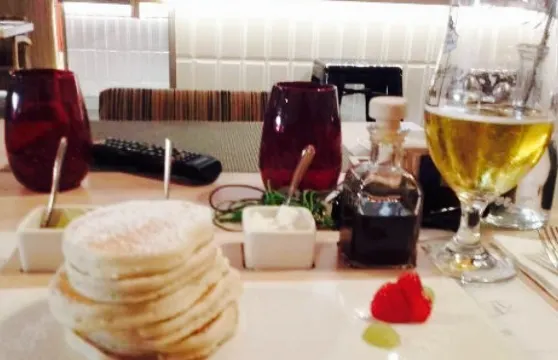 The Town Contemporary Grill & Bar