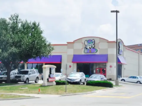 Chuck E. Cheese