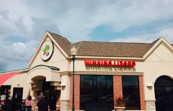 Winking Lizard Tavern