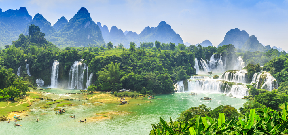 Detian Transnational Waterfall Scenic Spot