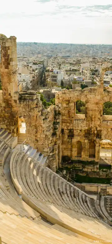 Hotels near Odeon of Herodes Atticus