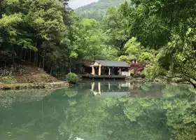 Liang Shanbo Temple