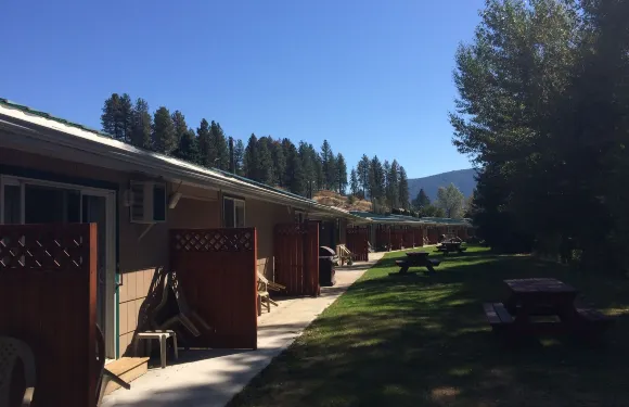 約翰尼斯汽車旅館