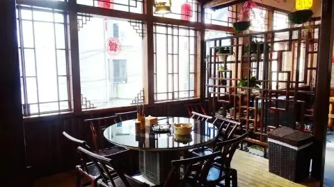 Xiangjialaowu Local Restaurant in Changyang