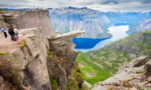 Trolltunga