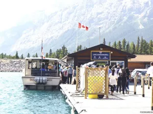 Lake Minnewanka