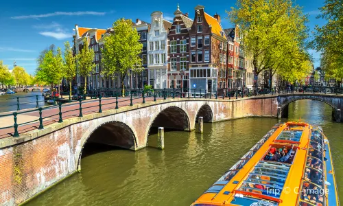 Sightseeing Boats in Amsterdam