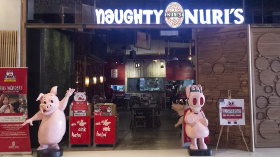 Naughty Nuri's @ Atria Shopping Gallery(Non Halal)