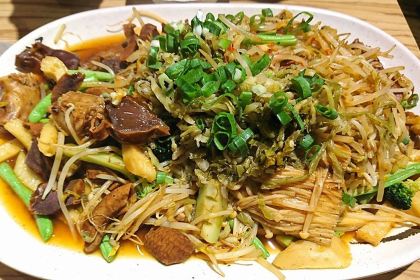 Lantern soy sauce braised food