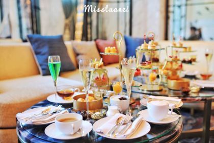 The Ritz-Carlton Bar & Lounge