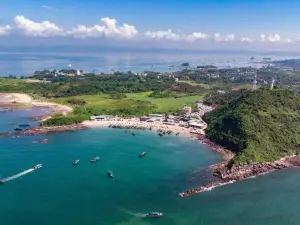 Fangchenggang Guaishi (Strange Stones) Beach