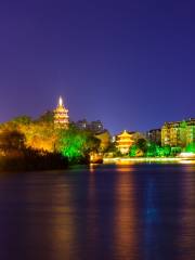 Fengcheng River Cruise