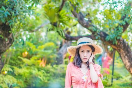 Chom Cafe and Restaurant