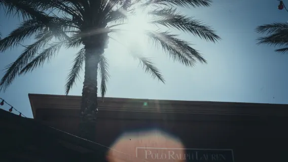 1-day tour to Desert Mountain Premium Outlets [Outlet Shopping]