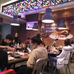 Charlie‘s ảnh của người dùng