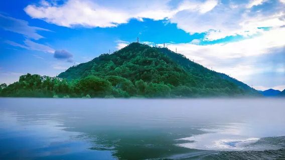 Xinanjiang Dragon Boat Rafting