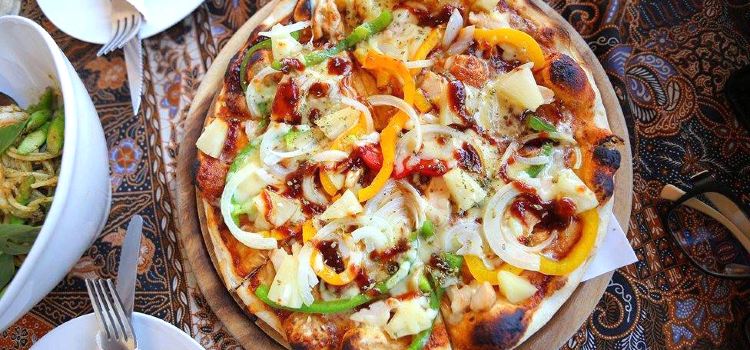 Street Pizza & The Wine House