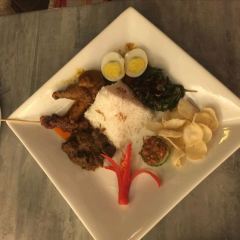 Sun Cafe User Photo