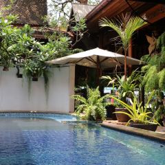 Tony's Place 여행 사진