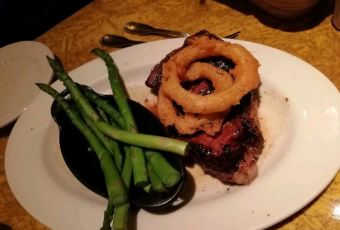 Grand Lux Cafe User Photo