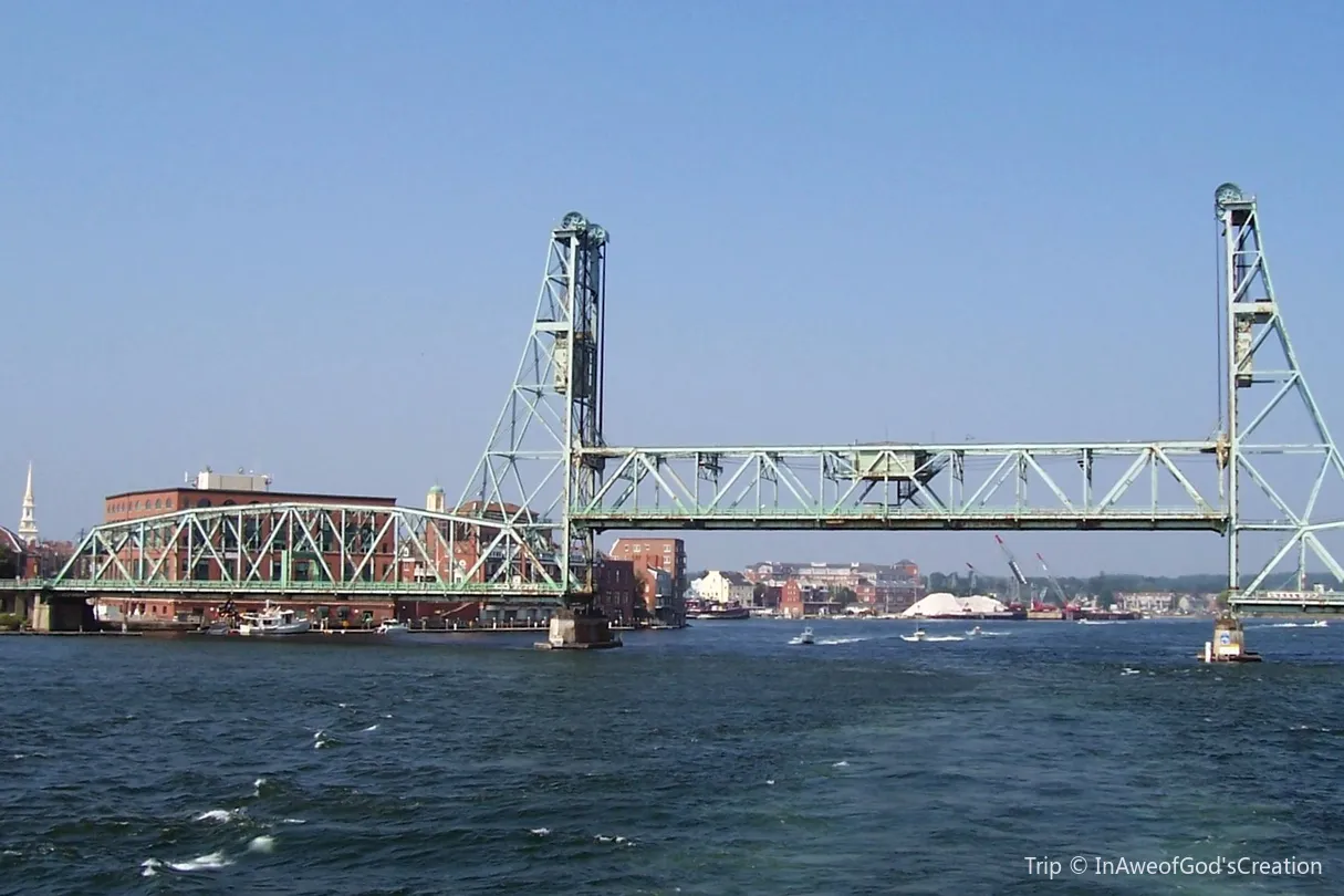3_Memorial Bridge