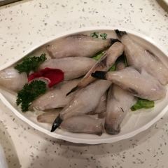 CHUN YI 여행 사진