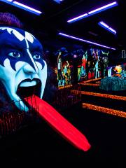 Kiss Monster Mini Golf