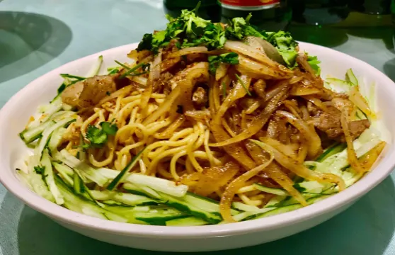 彩雲手抓肉專營店