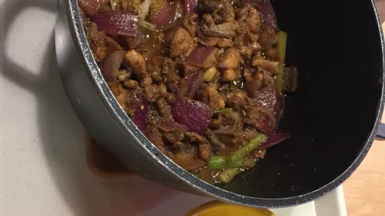 黄蜀狼鸡公煲