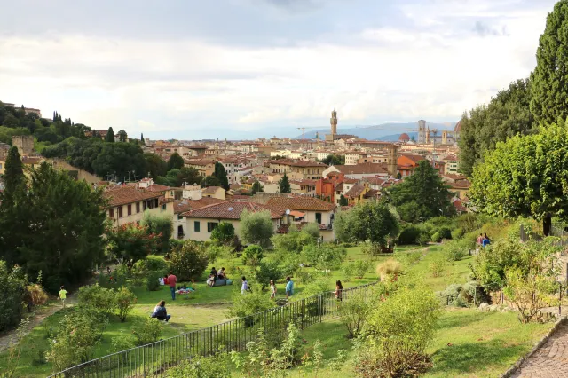 Don't Miss These Top 8 Things to do in Piazzale Michelangelo