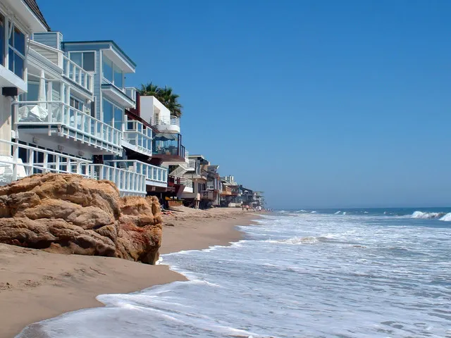 Los Angeles: glamour, beautiful beaches and culture