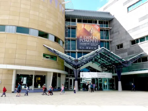 Explore This Place of Art and Culture in Wellington, Including Museums, Squares and Botanical Gardens