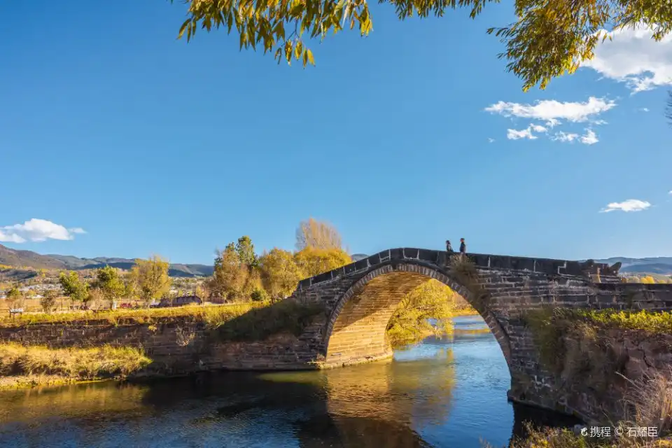 Hotels near Yujin Bridge