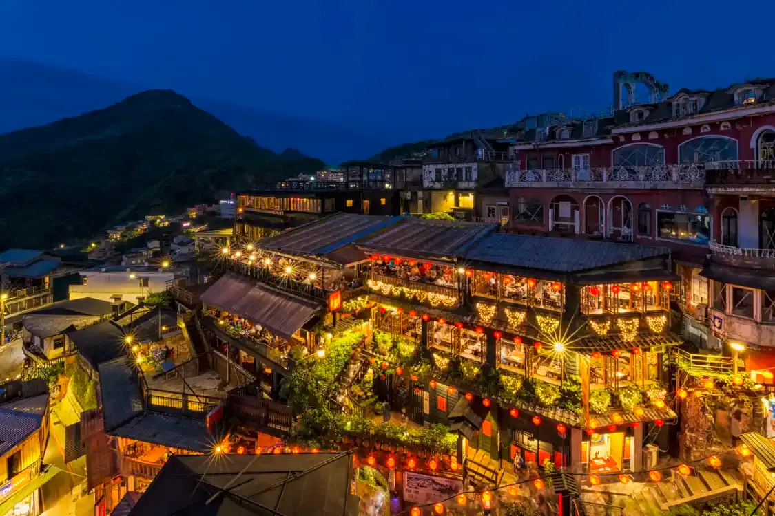 Hotels near Jiufen Old Street