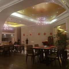 Sanyawanxilaidengdujiajiudianshengyanxicantinghaixianshaokaozizhu User Photo