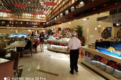 Fengduhuameidaguangchangjiudianzizhu Restaurant