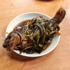 朱雀大树下万荣餐厅 User Photo