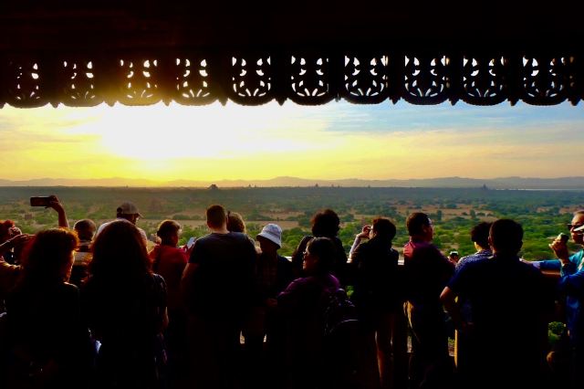 Bagan Nan Myint Tower