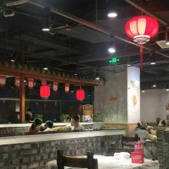 YI ZHAN DENG User Photo