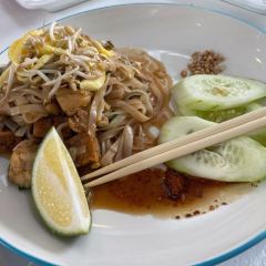 Cha Cha’s Beach Cafe. User Photo