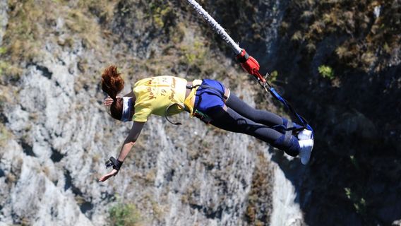 Bungee Jumping in Queenstown