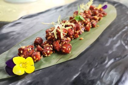 荖猎户·中华原烹雅宴艺术餐厅