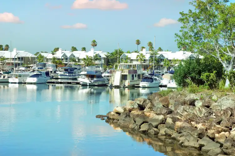 Hotels in Hope Island