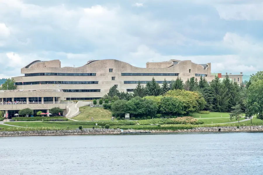 Canadian Museum of History