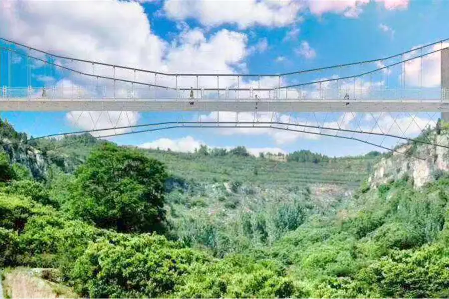 九頂梅花山