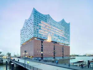 ฮัมบูร์ก Elbphilharmonicie