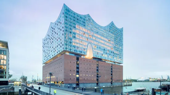 ฮัมบูร์ก Elbphilharmonicie