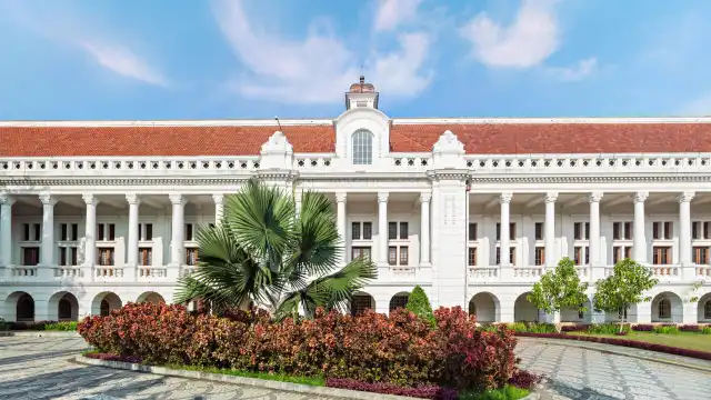 Hotels near Museum Bank Indonesia